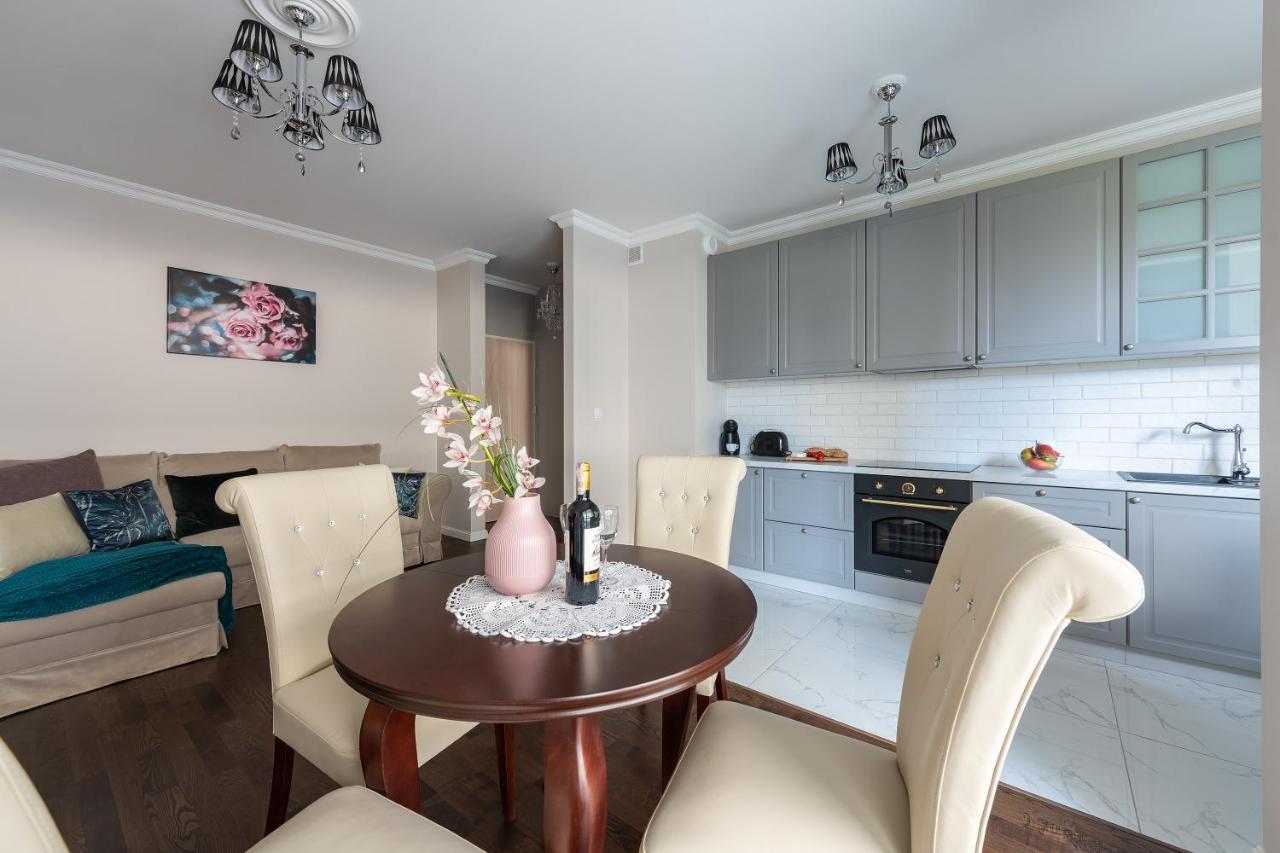 Kolska Serviced Apartments วอร์ซอ ภายนอก รูปภาพ